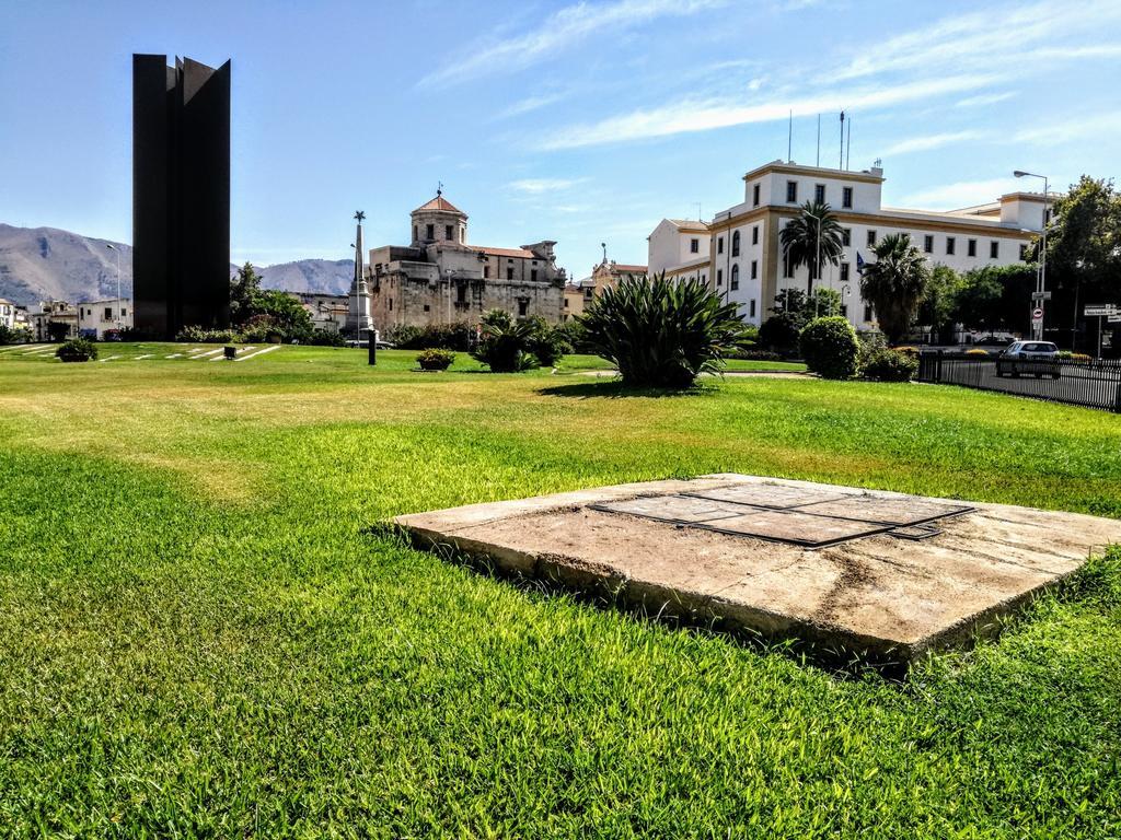 Pirtuso Del Porto Apartment Palermo Exterior foto